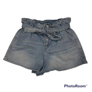 American Eagle high rise jean mom short
